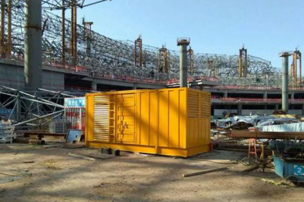芒市发电机出租如何判断空气滤清器是否需要更换？